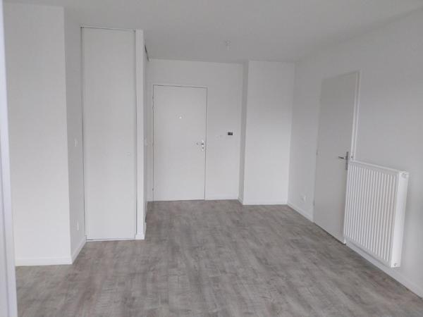 LOCATION TYPE 1 bis _ ESSENTIEL II _ 202,  
Angers 49000