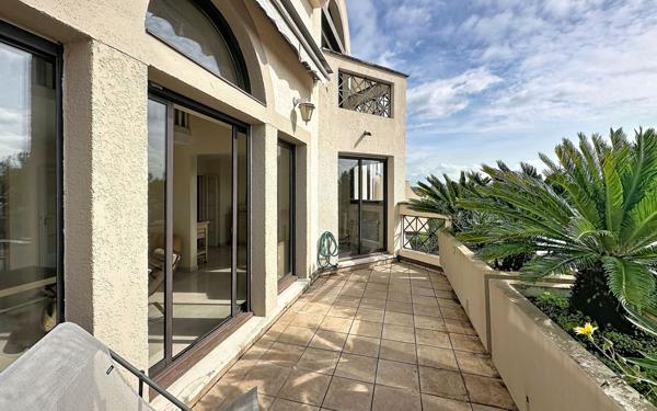 Appartement à vendre    3 pièces • 117 m2 Les Angles