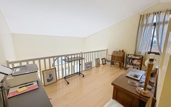 Appartement à vendre    3 pièces • 117 m2 Les Angles