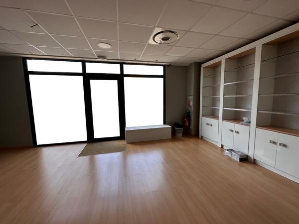 Local commercial Bonchamp Les Laval 72,52 m2 , Bonchamp les laval Local commercial Bonchamp Les Laval 72,52 m2 , Bonchamp les laval