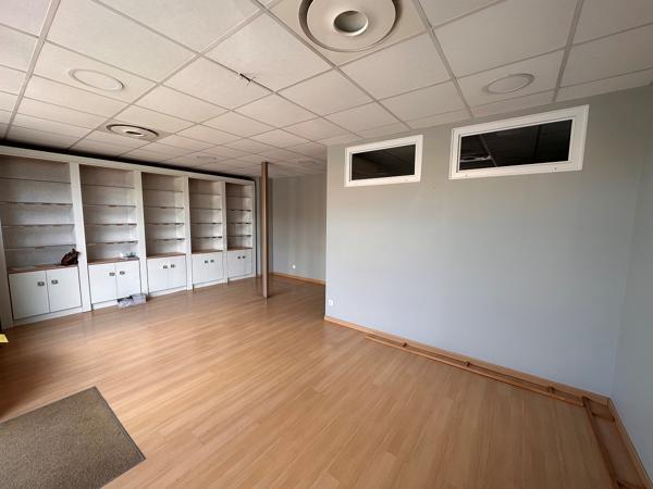 Local commercial Bonchamp Les Laval 72,52 m2 , Bonchamp les laval Local commercial Bonchamp Les Laval 72,52 m2 , Bonchamp les laval