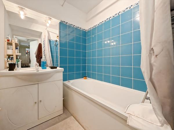 Appartement Jouy Le Moutier 2 pièce(s) 47.23 m2