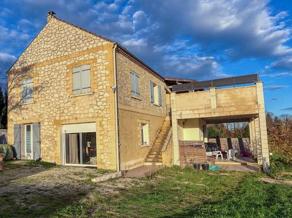 Maison à vendre |  Proissans |  10 pièces | 180 m²