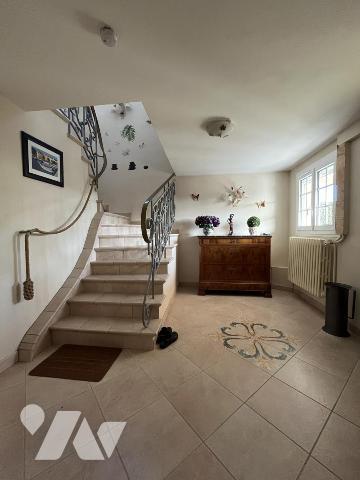 Maison élevée sur Sous-Sol 