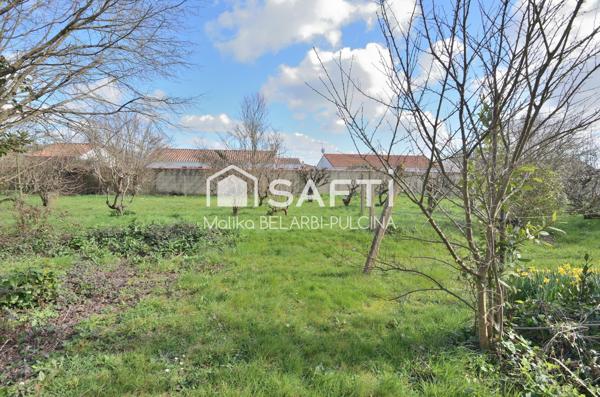 2133m² de terrain arboré, deux garages