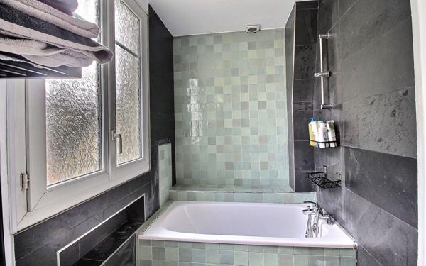 Appartement à vendre    3 pièces • 72 m2 Clichy