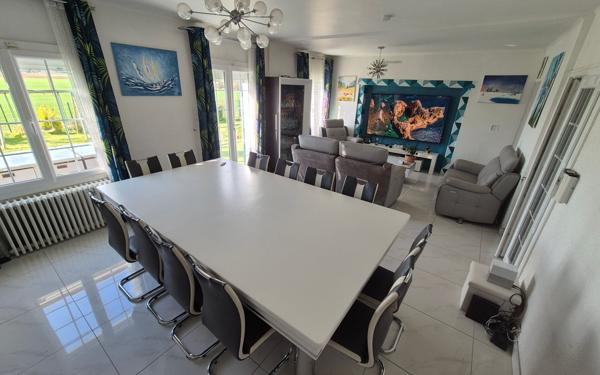 Maison à vendre    6 pièces •  Jouy-le-Châtel