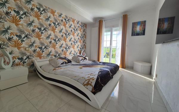 Maison à vendre    6 pièces •  Jouy-le-Châtel