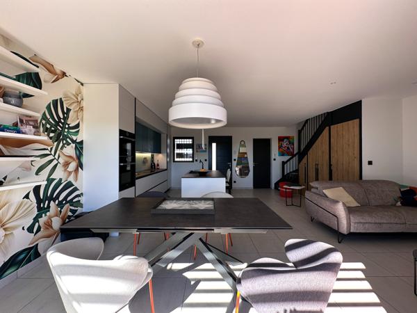 Maison individuelle de type 4 avec terrasse, piscine et vue sur Sète Balaruc-les-Bains,