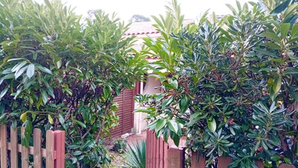 Petite maison de vacances en résidence proche des commerces et de l'Océan