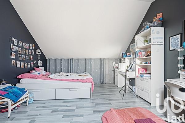 Maison traditionnelle 5 pièces de 86 m² à Wattrelos (59150)