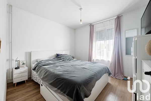 Maison traditionnelle 5 pièces de 86 m² à Wattrelos (59150)