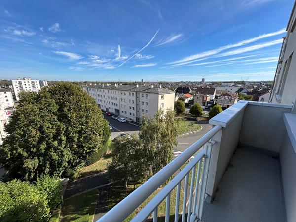 MONDEVILLE : appartement 3 pièces de 71.58 m2 avec parking , Mondeville