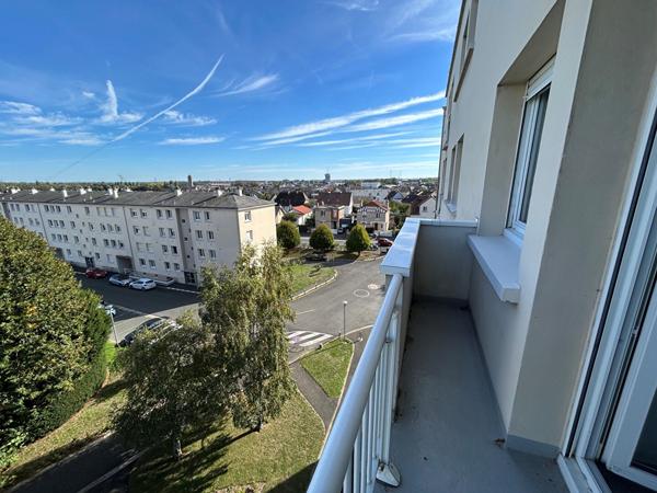 MONDEVILLE : appartement 3 pièces de 71.58 m2 avec parking , Mondeville