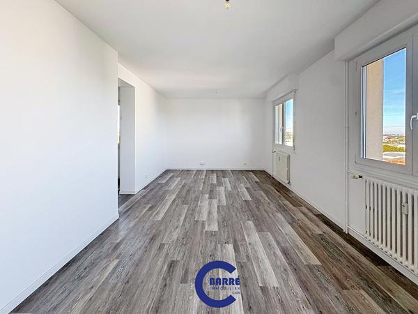 MONDEVILLE : appartement 3 pièces de 71.58 m2 avec parking , Mondeville