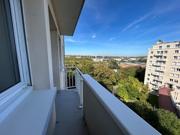 MONDEVILLE : appartement 3 pièces de 71.58 m2 avec parking , Mondeville