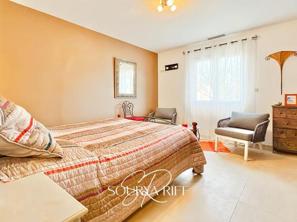 EN EXCLUSIVITE A CAZILHAC- MAISON PLAIN-PIED - CLIM-  JARDIN ARBORE