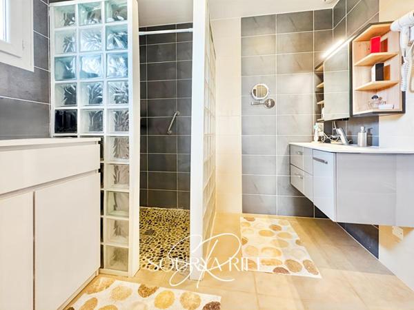 EN EXCLUSIVITE A CAZILHAC- MAISON PLAIN-PIED - CLIM-  JARDIN ARBORE