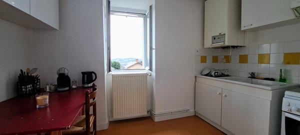 Allassac (19240) beau T2 en duplex sur Allassac centre