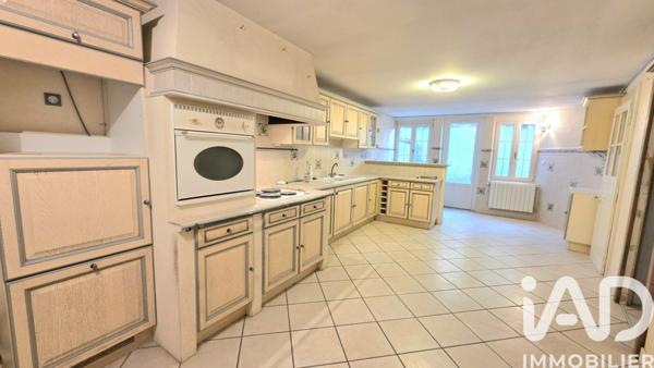 Maison à vendre 10 pièces 282 m² Châteauvillain