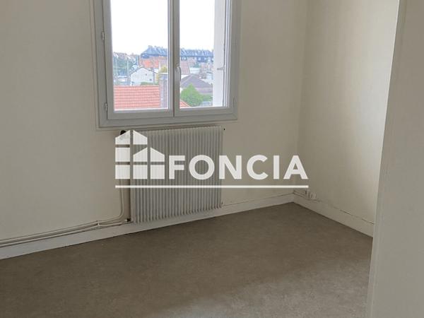 Location Appartement 4 pièces 61.04 m² - 63 RUE DE RIEUVILLE Dreux 28100