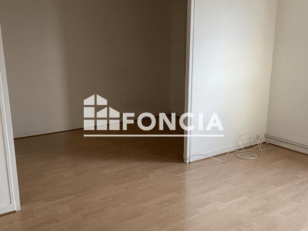 Location Appartement 4 pièces 61.04 m² - 63 RUE DE RIEUVILLE Dreux 28100