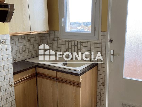 Location Appartement 4 pièces 61.04 m² - 63 RUE DE RIEUVILLE Dreux 28100