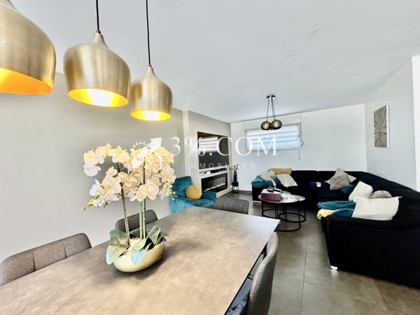 Maison 6 pièce(s) 4 chambre(s) 114 m²