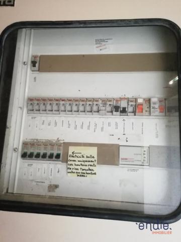 Ensemble Immobilier de 220m² avec 1500m² de terrain plein centre ville.