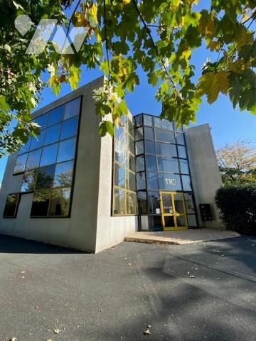 Bureaux à vendre à QUIMPER (29000), proximité commerces, écoles, bus et accès routiers