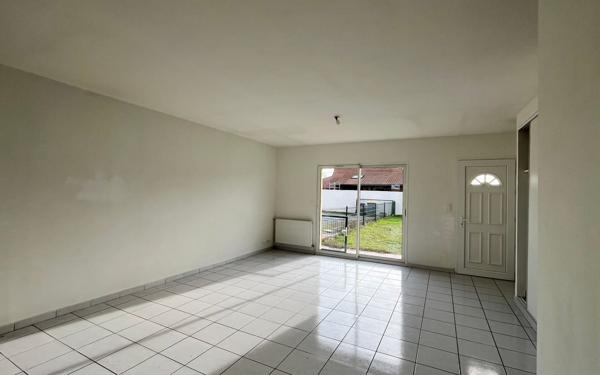 Maison à louer    4 pièces •  Uzein