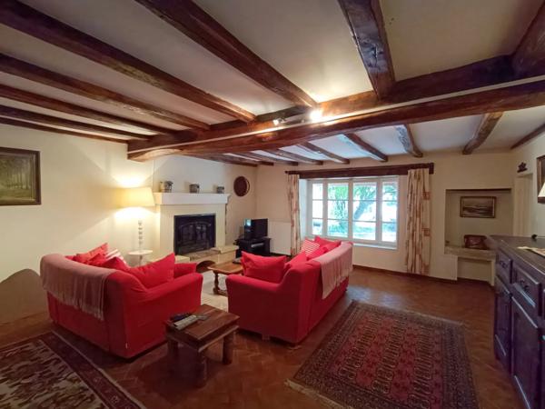 Bel ensemble de 3 maisons en pierre