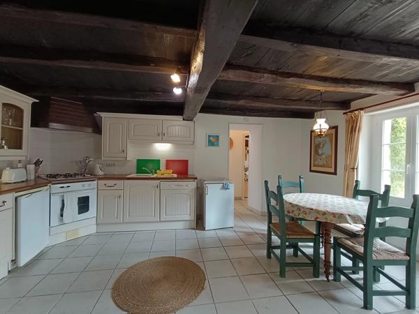 Bel ensemble de 3 maisons en pierre