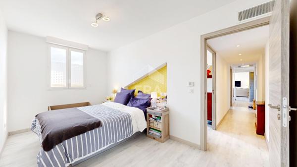 NICE - CENTRE-VILLE / RUE D'ANGLETERRE : JOLI 4 PIÈCES EN DERNIER ÉTAGE