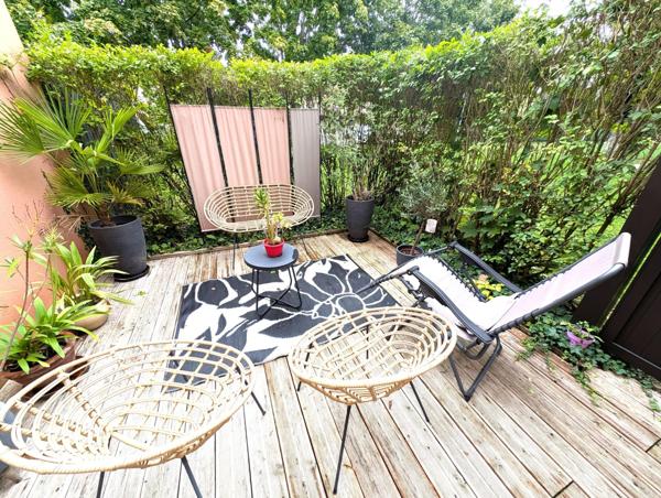 APPARTEMENT T3 en rez de jardin, d'environ 75m² avec terrasse, cave et garage