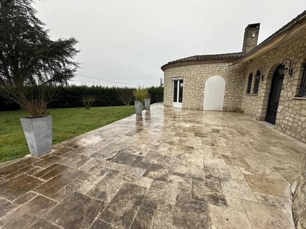 Superbe villa de 6 chambres près de Sainte-Foy-la-Grande, avec piscine et possibilité de 2 logements