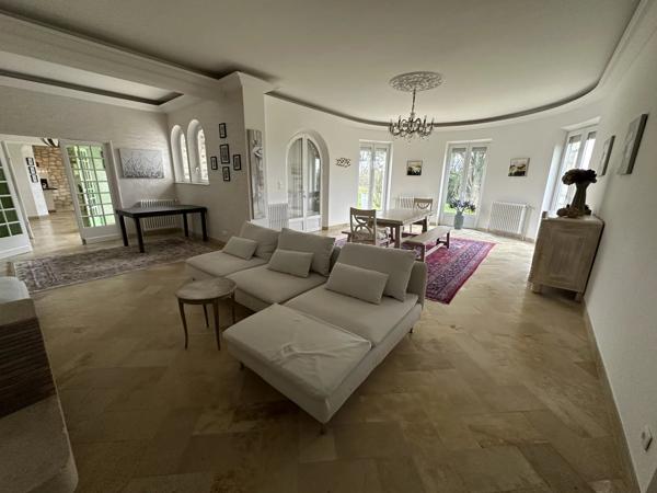 Superbe villa de 6 chambres près de Sainte-Foy-la-Grande, avec piscine et possibilité de 2 logements