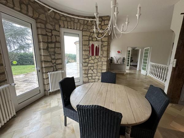 Superbe villa de 6 chambres près de Sainte-Foy-la-Grande, avec piscine et possibilité de 2 logements