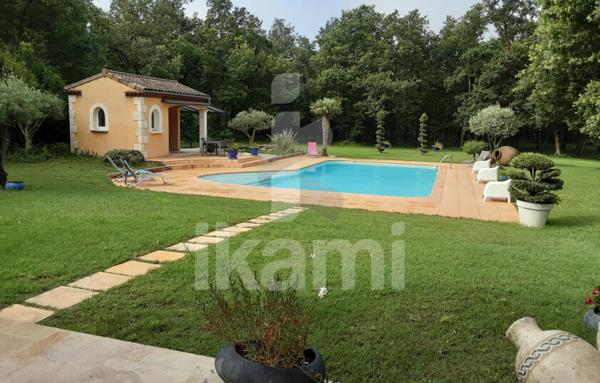 MAGNIFIQUE PROPRIETE DE 10000 m2