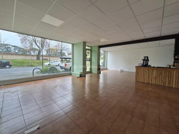 Location Local commercial 1 pièces 107 m2 à Albi