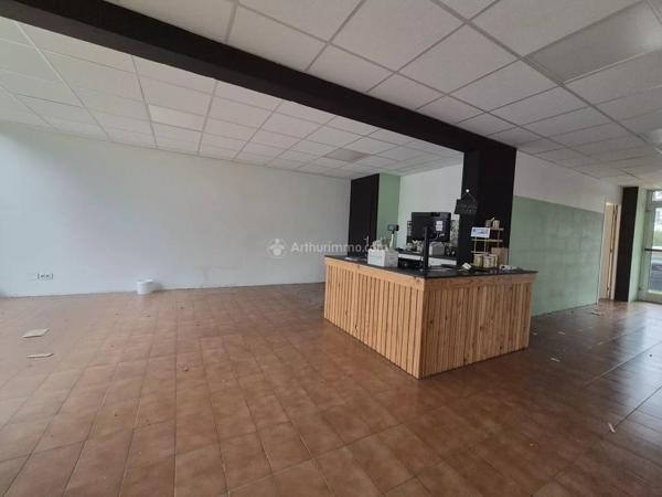 Location Local commercial 1 pièces 107 m2 à Albi