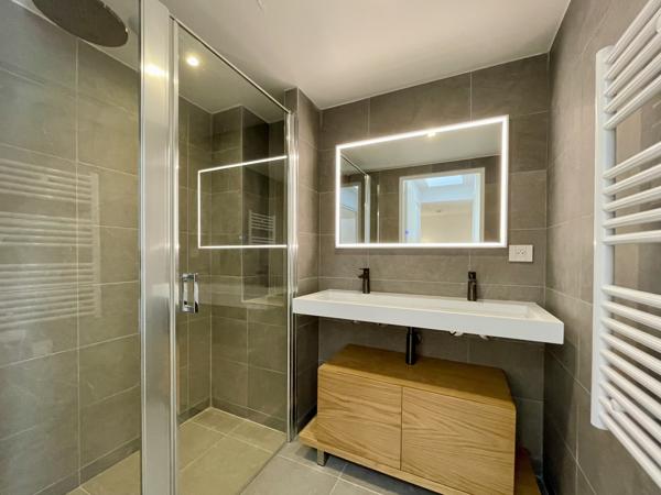 Sèvres (92310) Maison avec jardin, en parfait état