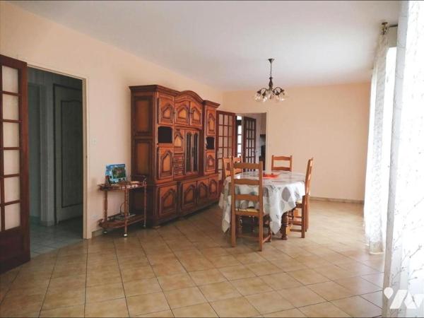 PAVILLON SUR SOUS SOL