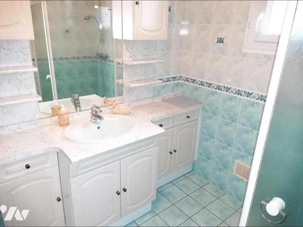 PAVILLON SUR SOUS SOL