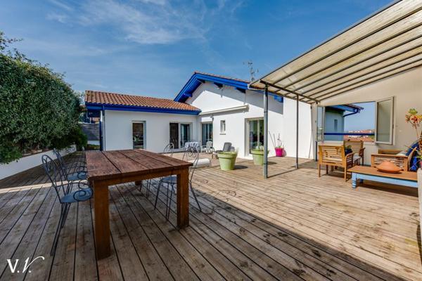 Maison à vendre 1 350 000 € Urrugne 5 p 155 m² DPE A