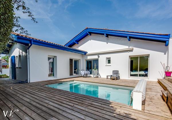 Maison à vendre 1 350 000 € Urrugne 5 p 155 m² DPE A