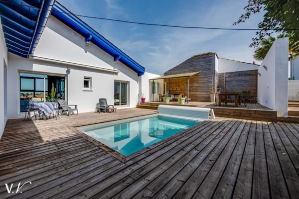 Maison à vendre 1 350 000 € Urrugne 5 p 155 m² DPE A