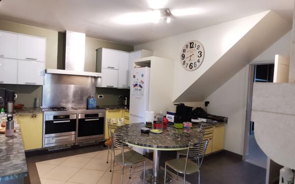 Maison à vendre    4 pièces •  Saint-André-de-Cubzac