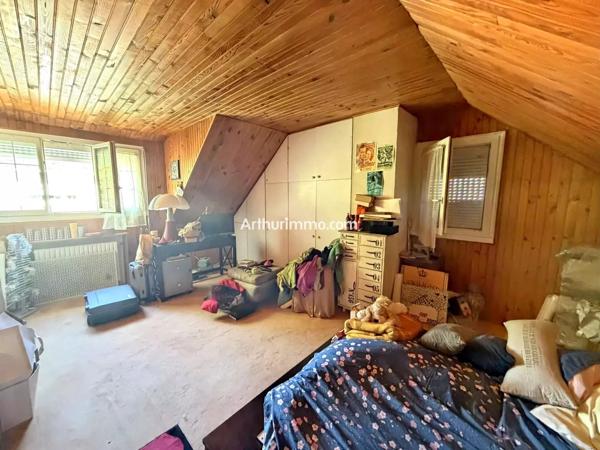 Vente                                                      Maison
                        
                     5 pièces                      135 m2                     à Sucy-en-Brie