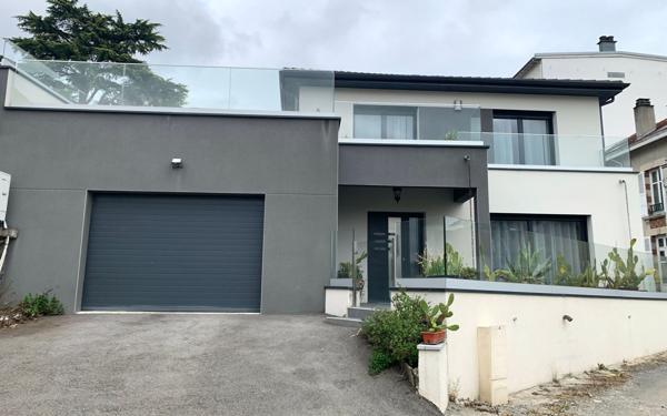 Maison à vendre    5 pièces • 151,68 m2 Limoges